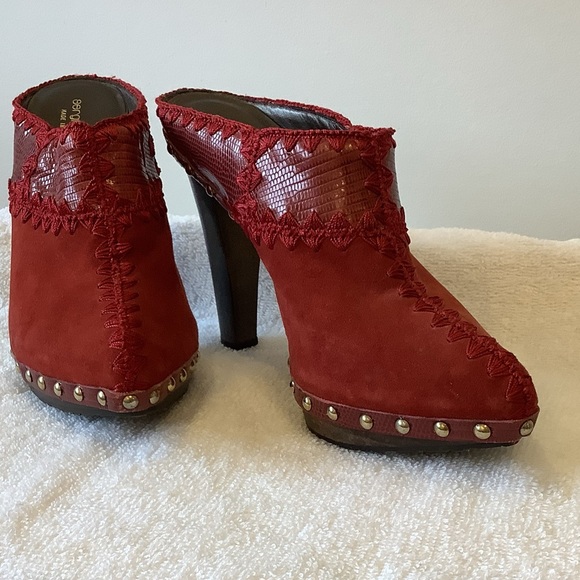 Sergio Rossi Red Embellished suede mules - Picture 3 of 11